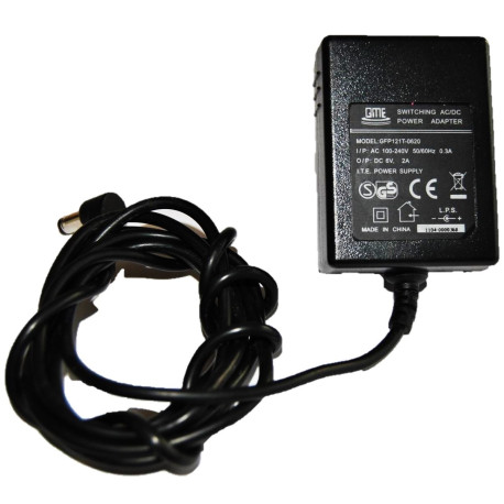 Alimentador AC-DC GME  100-240V a 6V y 2 Amp
